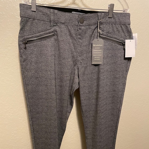 Gray pants - Picture 2 of 3